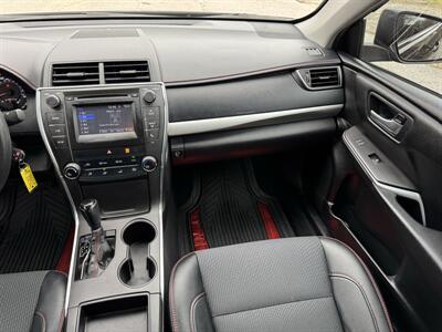2017 Toyota Camry SE   - Photo 14 - Loganville, GA 30052