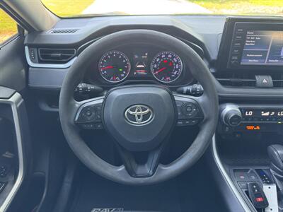2019 Toyota RAV4 XLE   - Photo 11 - Loganville, GA 30052