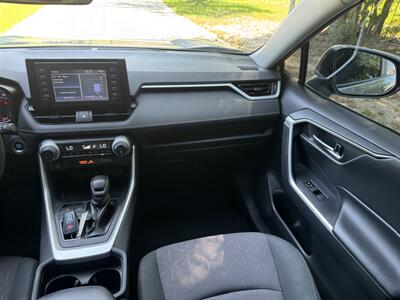 2019 Toyota RAV4 XLE   - Photo 15 - Loganville, GA 30052