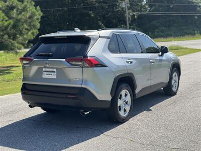2019 Toyota RAV4 XLE   - Photo 6 - Loganville, GA 30052