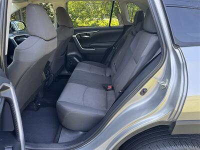 2019 Toyota RAV4 XLE   - Photo 18 - Loganville, GA 30052