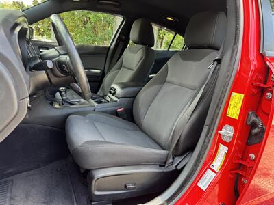 2018 Dodge Charger SXT   - Photo 7 - Loganville, GA 30052
