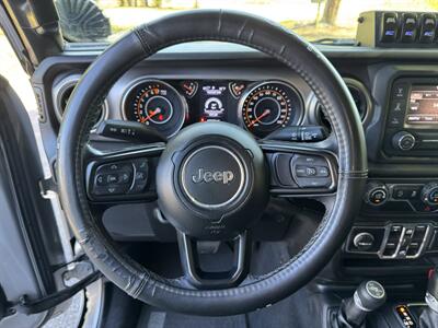2020 Jeep Gladiator Sport S   - Photo 10 - Loganville, GA 30052