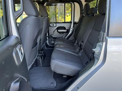 2020 Jeep Gladiator Sport S   - Photo 20 - Loganville, GA 30052