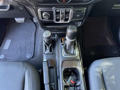 2020 Jeep Gladiator Sport S   - Photo 15 - Loganville, GA 30052