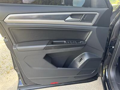 2021 Volkswagen Atlas V6 SE R-Line - Photo 8 - Loganville, GA 30052