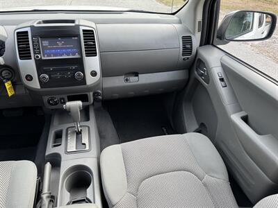 2019 Nissan Frontier SV V6   - Photo 16 - Loganville, GA 30052