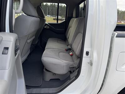 2019 Nissan Frontier SV V6   - Photo 18 - Loganville, GA 30052