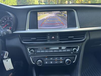 2020 Kia Optima LX   - Photo 15 - Loganville, GA 30052