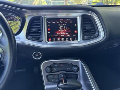 2016 Dodge Challenger SXT - Photo 11 - Loganville, GA 30052