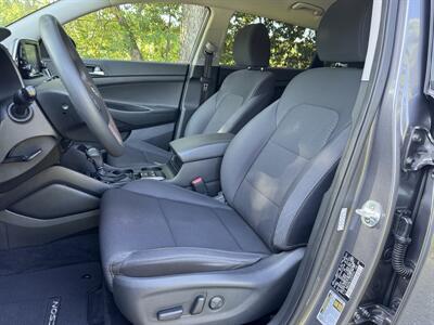 2020 Hyundai TUCSON SEL   - Photo 9 - Loganville, GA 30052