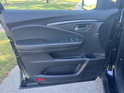 2022 Honda Pilot SE   - Photo 8 - Loganville, GA 30052