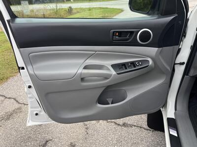 2014 Toyota Tacoma PreRunner V6   - Photo 8 - Loganville, GA 30052