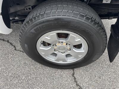 2014 Toyota Tacoma PreRunner V6   - Photo 19 - Loganville, GA 30052