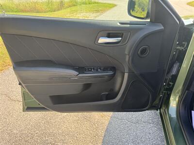 2020 Dodge Charger SXT   - Photo 8 - Loganville, GA 30052