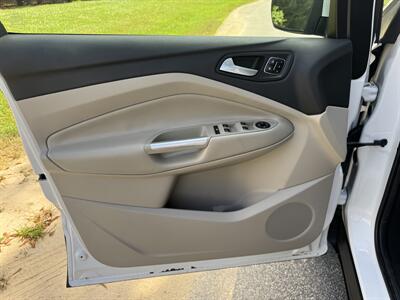 2017 Ford Escape Titanium   - Photo 8 - Loganville, GA 30052