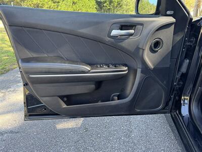 2019 Dodge Charger R/T   - Photo 8 - Loganville, GA 30052