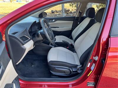 2018 Hyundai ACCENT SE   - Photo 9 - Loganville, GA 30052