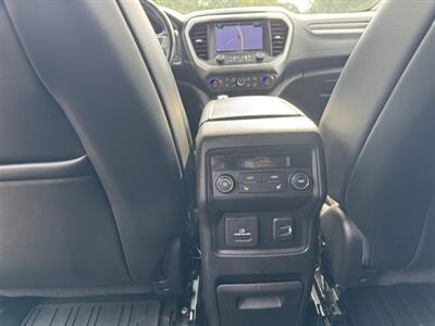 2019 GMC Acadia SLT-2   - Photo 17 - Loganville, GA 30052