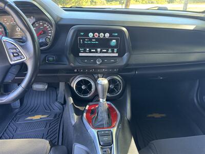 2016 Chevrolet Camaro SS   - Photo 11 - Loganville, GA 30052