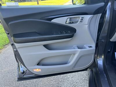2017 Honda Pilot Elite - Photo 8 - Loganville, GA 30052
