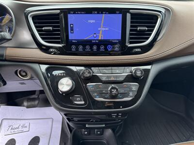 2017 Chrysler Pacifica Limited - Photo 12 - Loganville, GA 30052