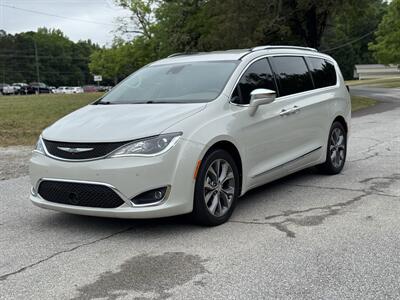 2017 Chrysler Pacifica Limited Minivan