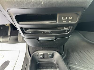 2017 Chrysler Pacifica Limited - Photo 13 - Loganville, GA 30052