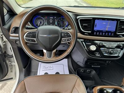 2017 Chrysler Pacifica Limited - Photo 11 - Loganville, GA 30052