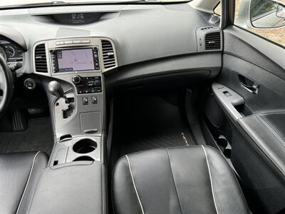 2013 Toyota Venza Limited   - Photo 16 - Loganville, GA 30052