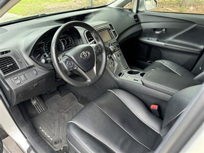 2013 Toyota Venza Limited   - Photo 9 - Loganville, GA 30052