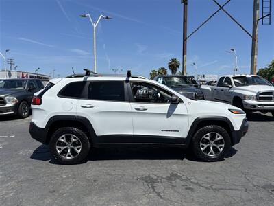 2015 Jeep Cherokee Trailhawk   - Photo 2 - Sacramento, CA 95821