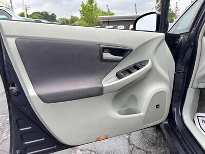 2011 Toyota Prius Three   - Photo 15 - Sacramento, CA 95821