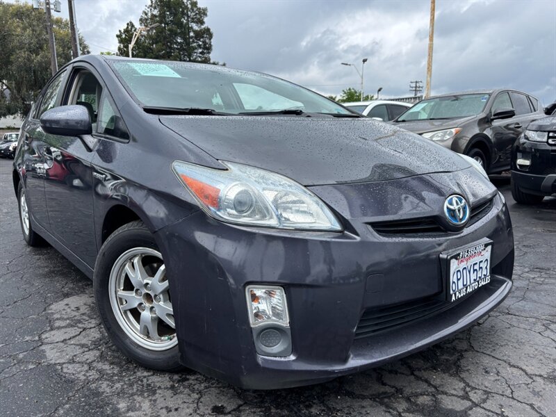2011 Toyota Prius Three   - Photo 1 - Sacramento, CA 95821