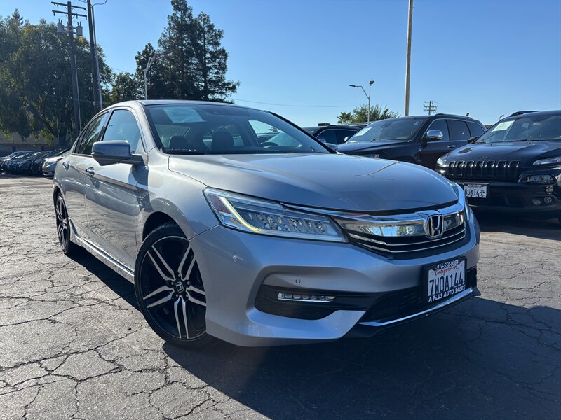 2017 Honda Accord Touring V6   - Photo 1 - Sacramento, CA 95821