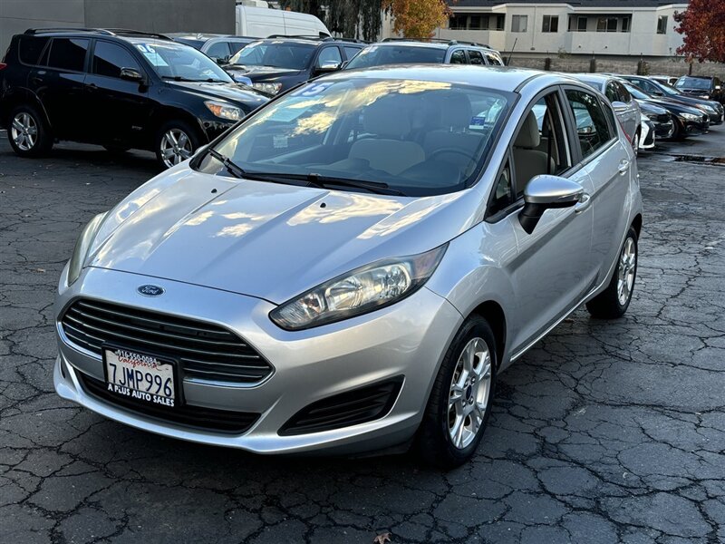 2015 Ford Fiesta SE photo 6