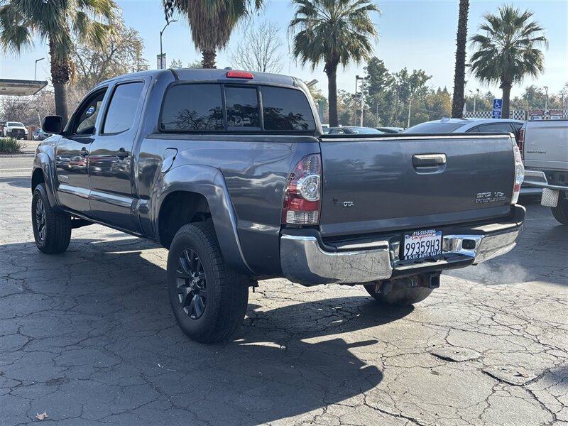 2009 Toyota Tacoma PreRunner photo 4