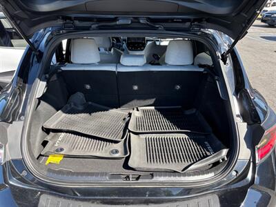2019 Toyota Corolla Hatchback SE   - Photo 11 - Sacramento, CA 95821