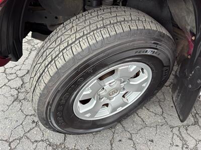 2005 Toyota Tacoma V6   - Photo 20 - Sacramento, CA 95821