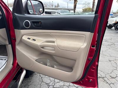 2005 Toyota Tacoma V6   - Photo 12 - Sacramento, CA 95821