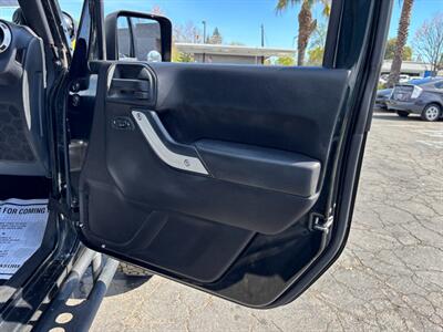2012 Jeep Wrangler Sahara   - Photo 13 - Sacramento, CA 95821