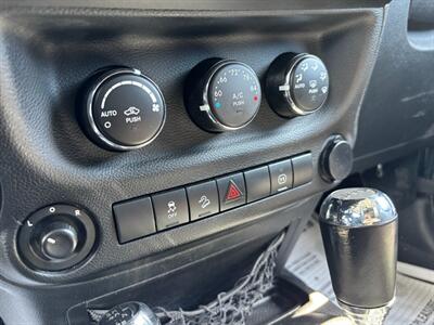 2012 Jeep Wrangler Sahara   - Photo 17 - Sacramento, CA 95821