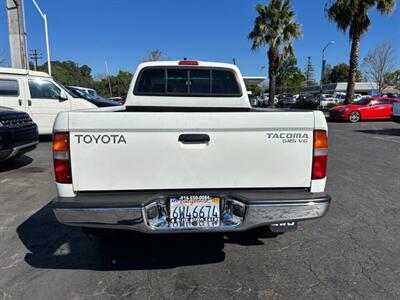 1999 Toyota Tacoma V6   - Photo 4 - Sacramento, CA 95821