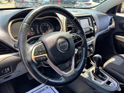 2018 Jeep Cherokee Latitude   - Photo 14 - Sacramento, CA 95821