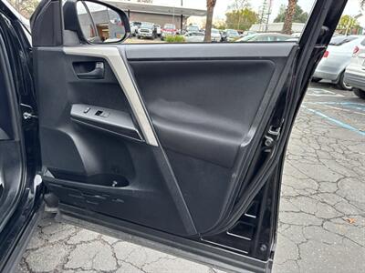 2017 Toyota RAV4 LE   - Photo 12 - Sacramento, CA 95821