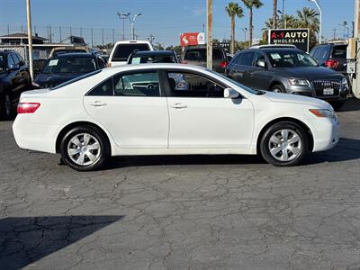 2007 Toyota Camry LE - Photo 2 - Sacramento, CA 95821