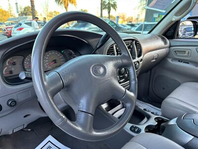 2002 Toyota Sequoia Limited   - Photo 14 - Sacramento, CA 95821