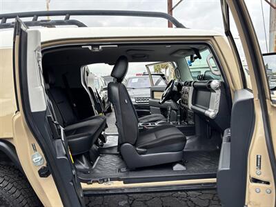 2011 Toyota FJ Cruiser   - Photo 15 - Sacramento, CA 95821