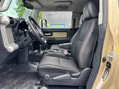 2011 Toyota FJ Cruiser   - Photo 10 - Sacramento, CA 95821