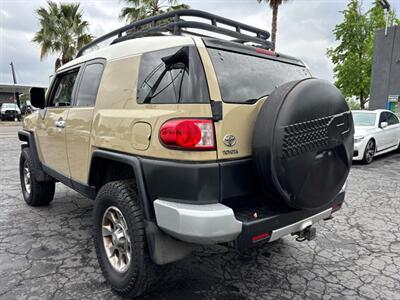 2011 Toyota FJ Cruiser   - Photo 6 - Sacramento, CA 95821